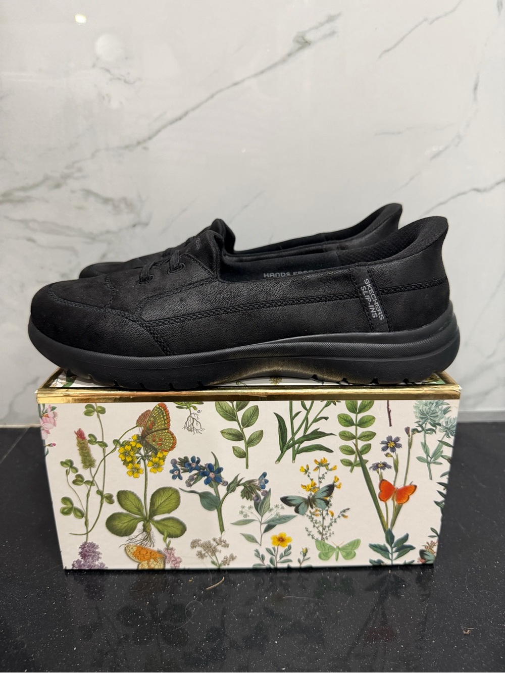 Skechers Women’s Black flex radiant Sedona Lace-Top Slip-On Sneakers